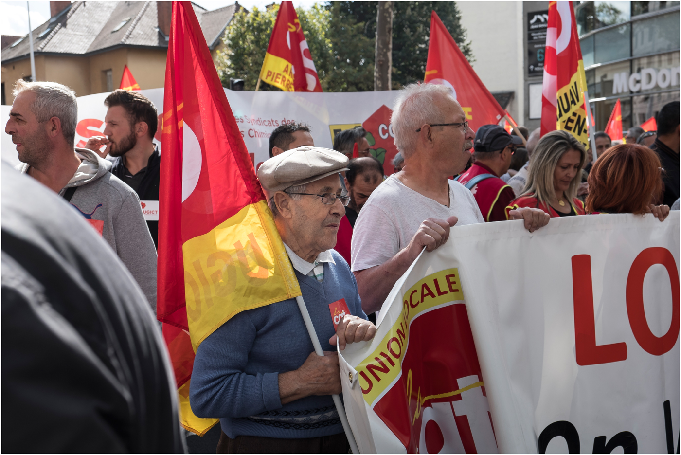 JLU XT2 Manif 2017septembre12 023